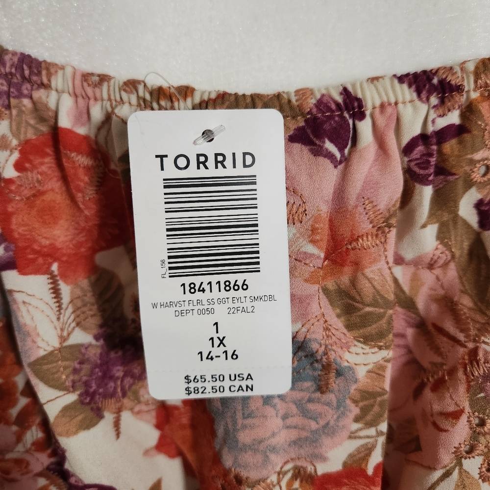Torrid Georgette Eyelet Smocked Waist Puff Sleeve Top - Picture 7 of 9